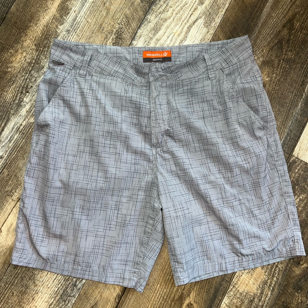 Merrell Men's Light Gray Crosshatch Performance Shorts
